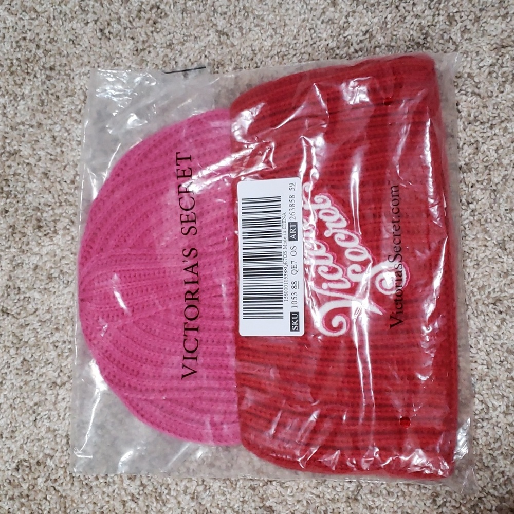 VS knit beanie